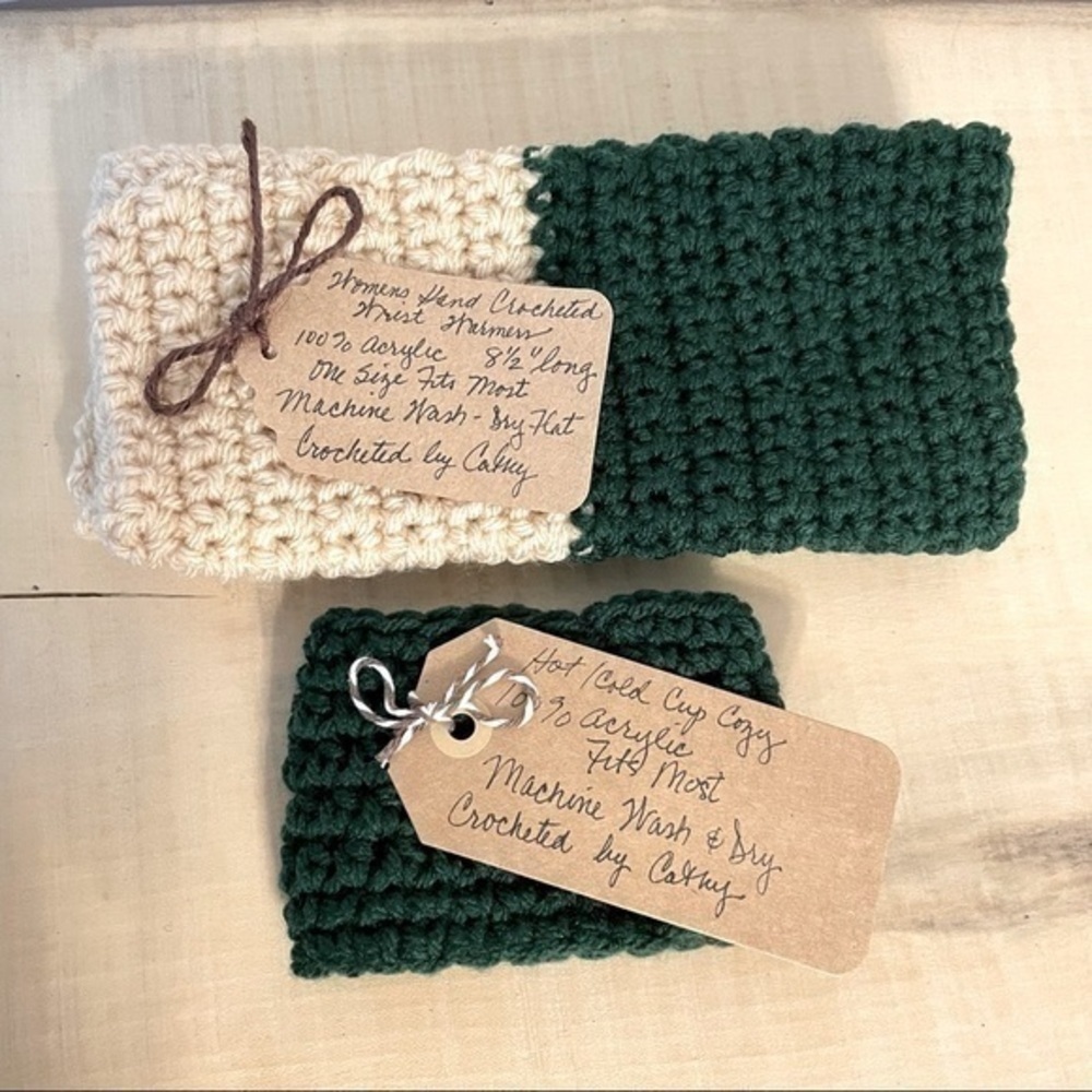 BUNDLE DEAL Handmade Gift Set Green Cream Cup Cozy Texting Glove Color Block - Picture 2 of 3